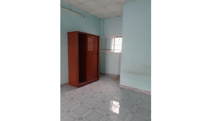 Bán Nhà Phan Văn Trị 40m2, 2 Tầng 2 PN Gần Emart Chỉ Nhỉnh 3 Tỉ